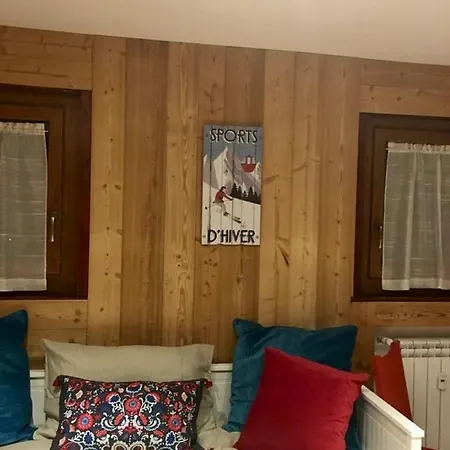 Aroma Di Legno E Profumo Di Neve