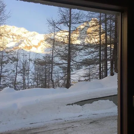 Aroma Di Legno E Profumo Di Neve * Breuil-Cervinia