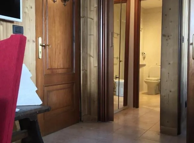 Aroma Di Legno E Profumo Di Neve شقة بيريوِل تْشيرفينيا