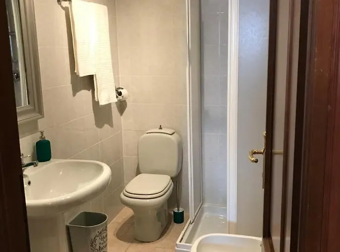 Aroma Di Legno E Profumo Di Neve بيريوِل تْشيرفينيا