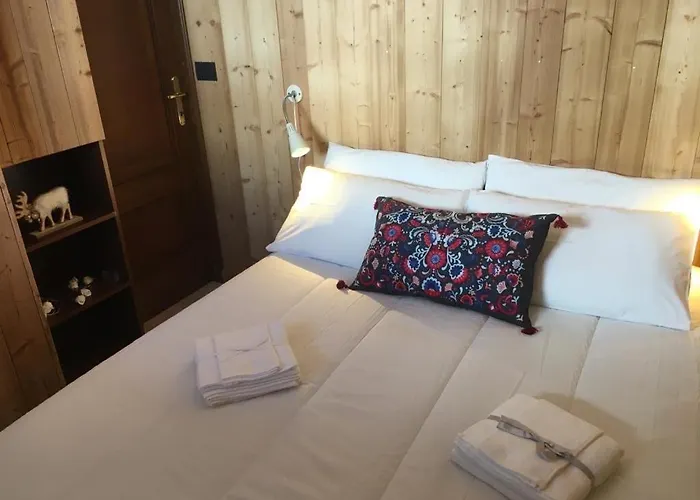 Aroma Di Legno E Profumo Di Neve شقة بيريوِل تْشيرفينيا